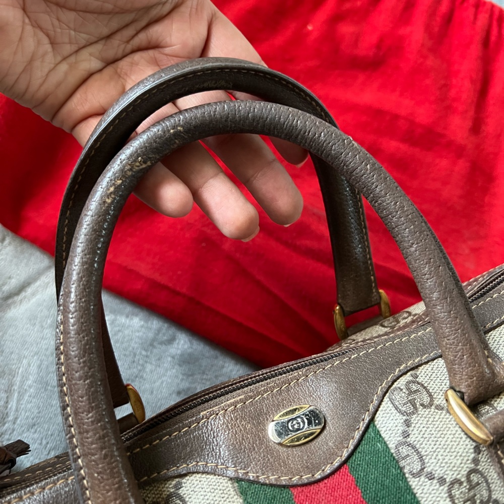 Vintage Gucci Bags - Picture 15 of 16